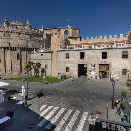 Ávila Hostal Restaurante Puerta Del Alcazar מראה חיצוני תמונה