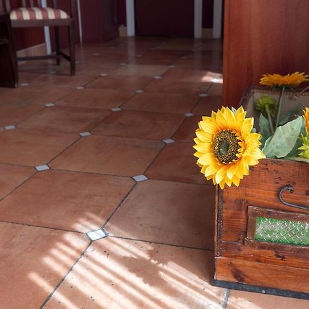 Ávila Hostal Restaurante Puerta Del Alcazar מראה חיצוני תמונה