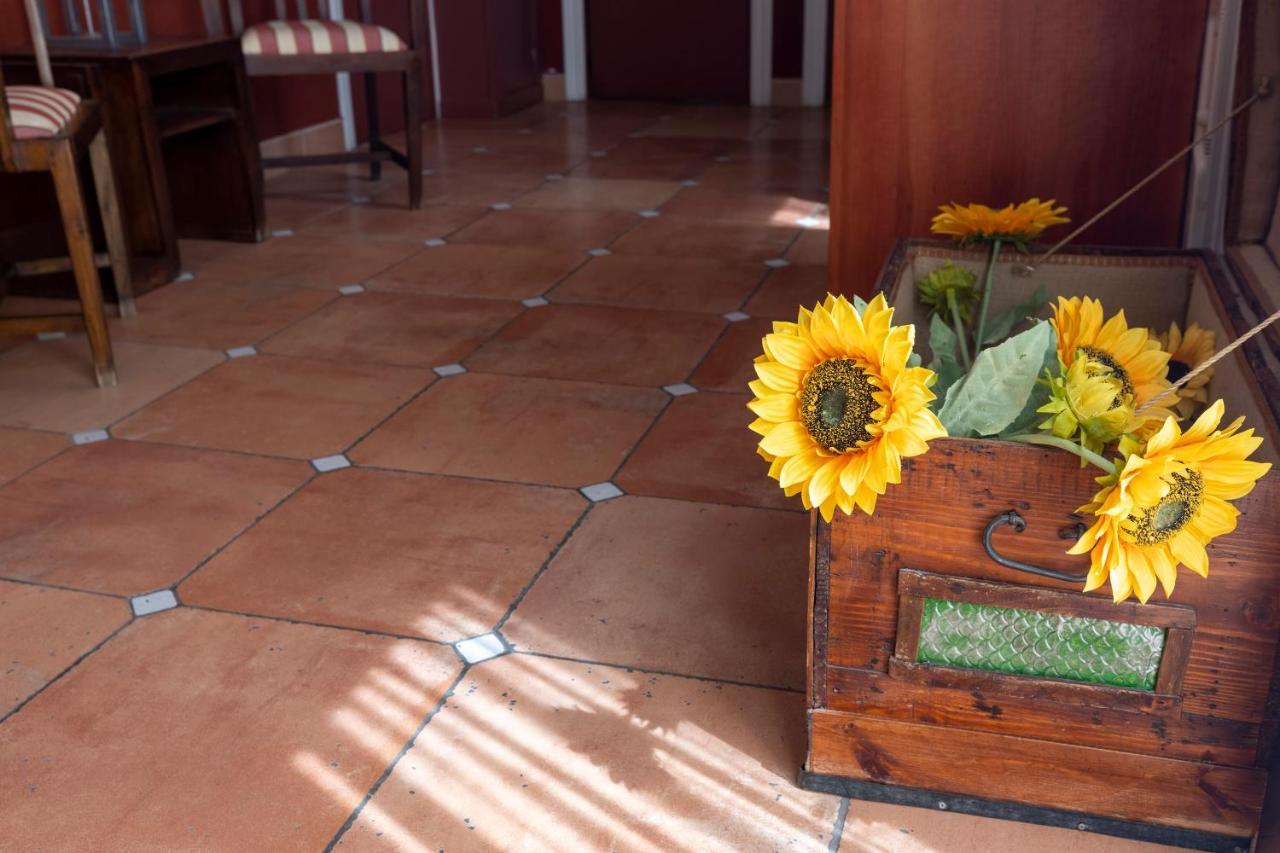 Ávila Hostal Restaurante Puerta Del Alcazar מראה חיצוני תמונה