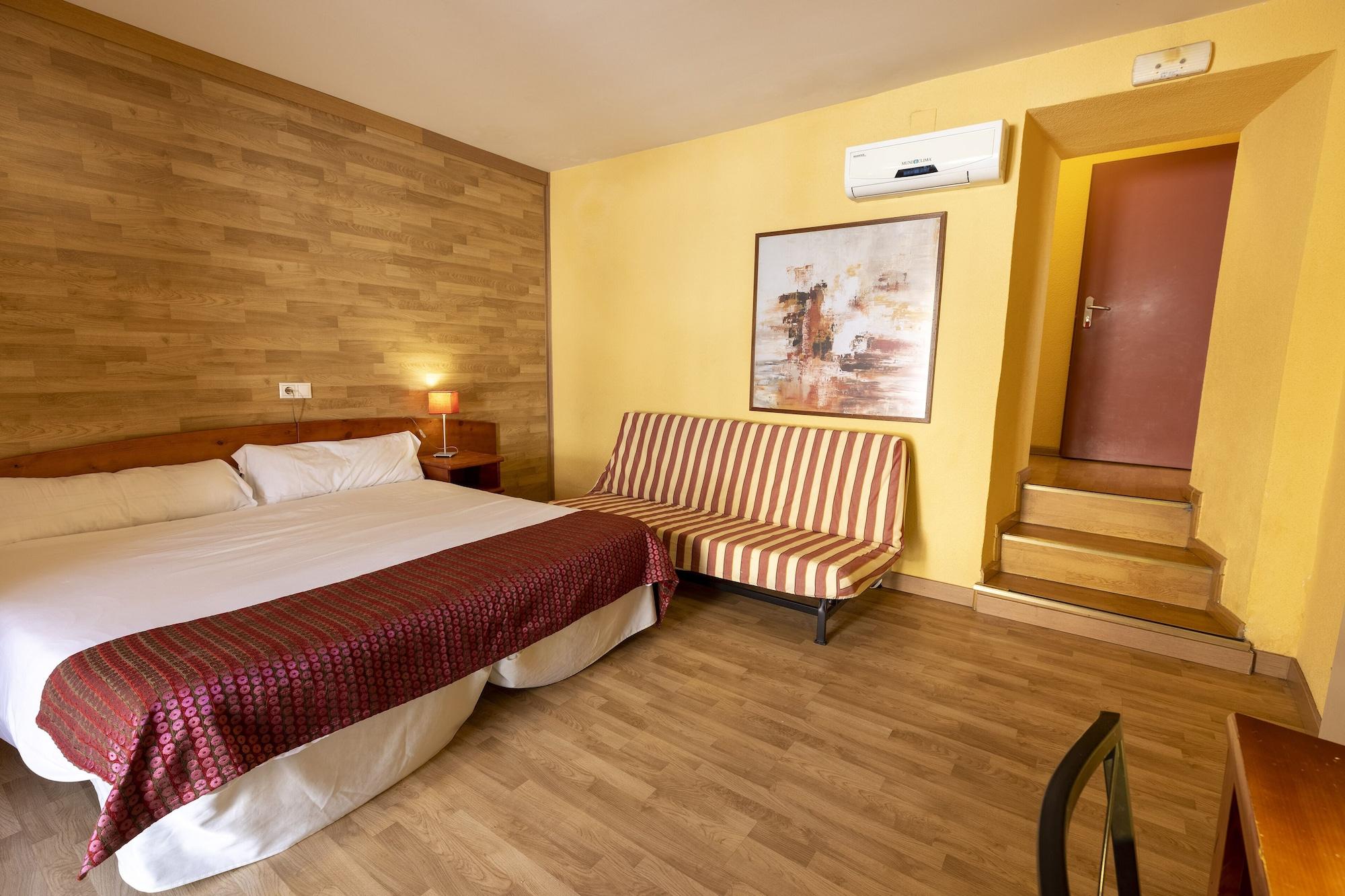 Ávila Hostal Restaurante Puerta Del Alcazar מראה חיצוני תמונה