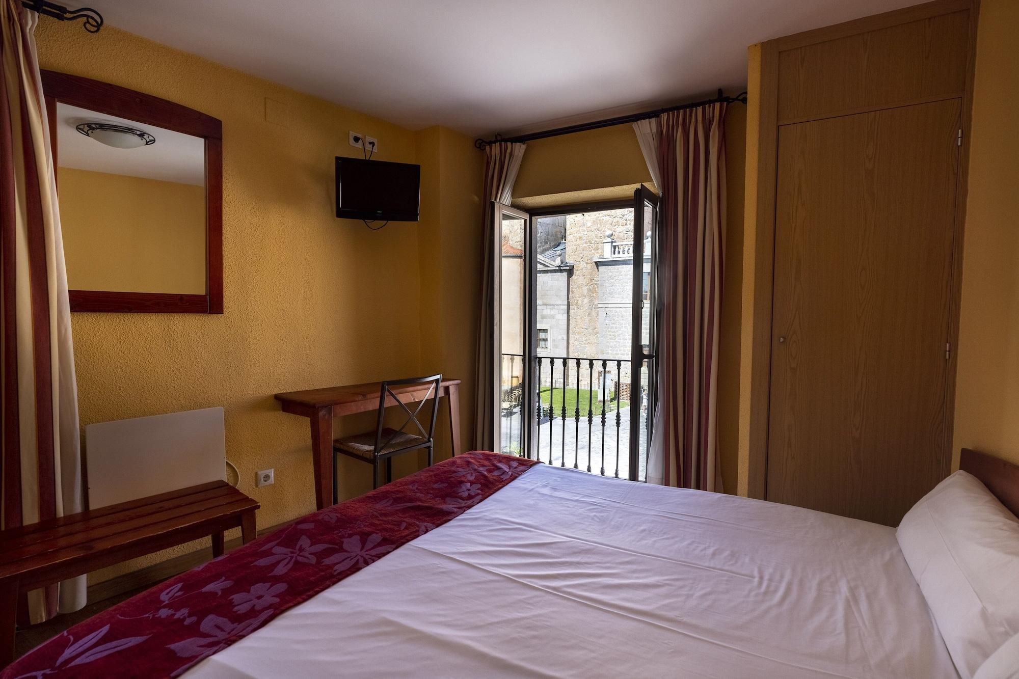 Ávila Hostal Restaurante Puerta Del Alcazar מראה חיצוני תמונה
