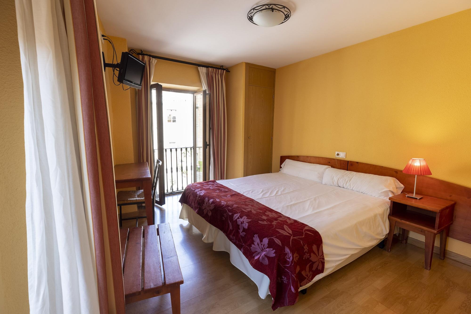 Ávila Hostal Restaurante Puerta Del Alcazar מראה חיצוני תמונה