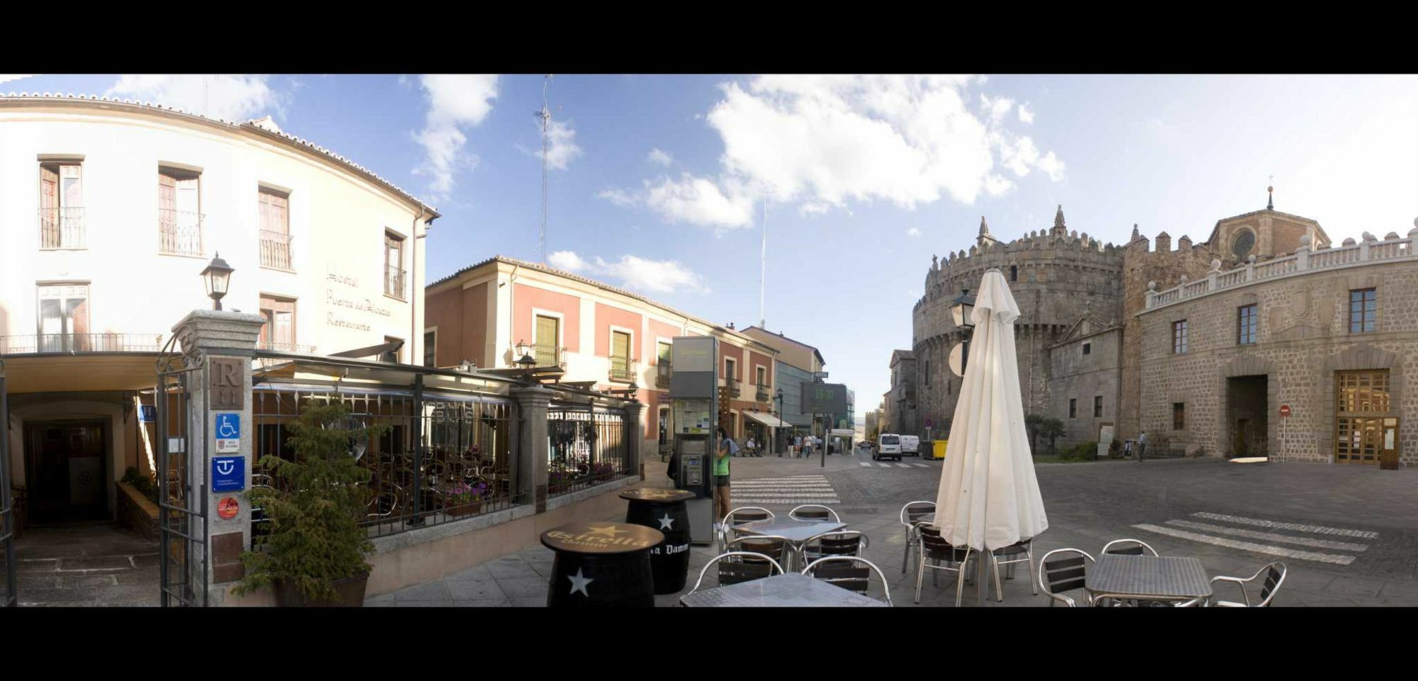 Ávila Hostal Restaurante Puerta Del Alcazar מראה חיצוני תמונה